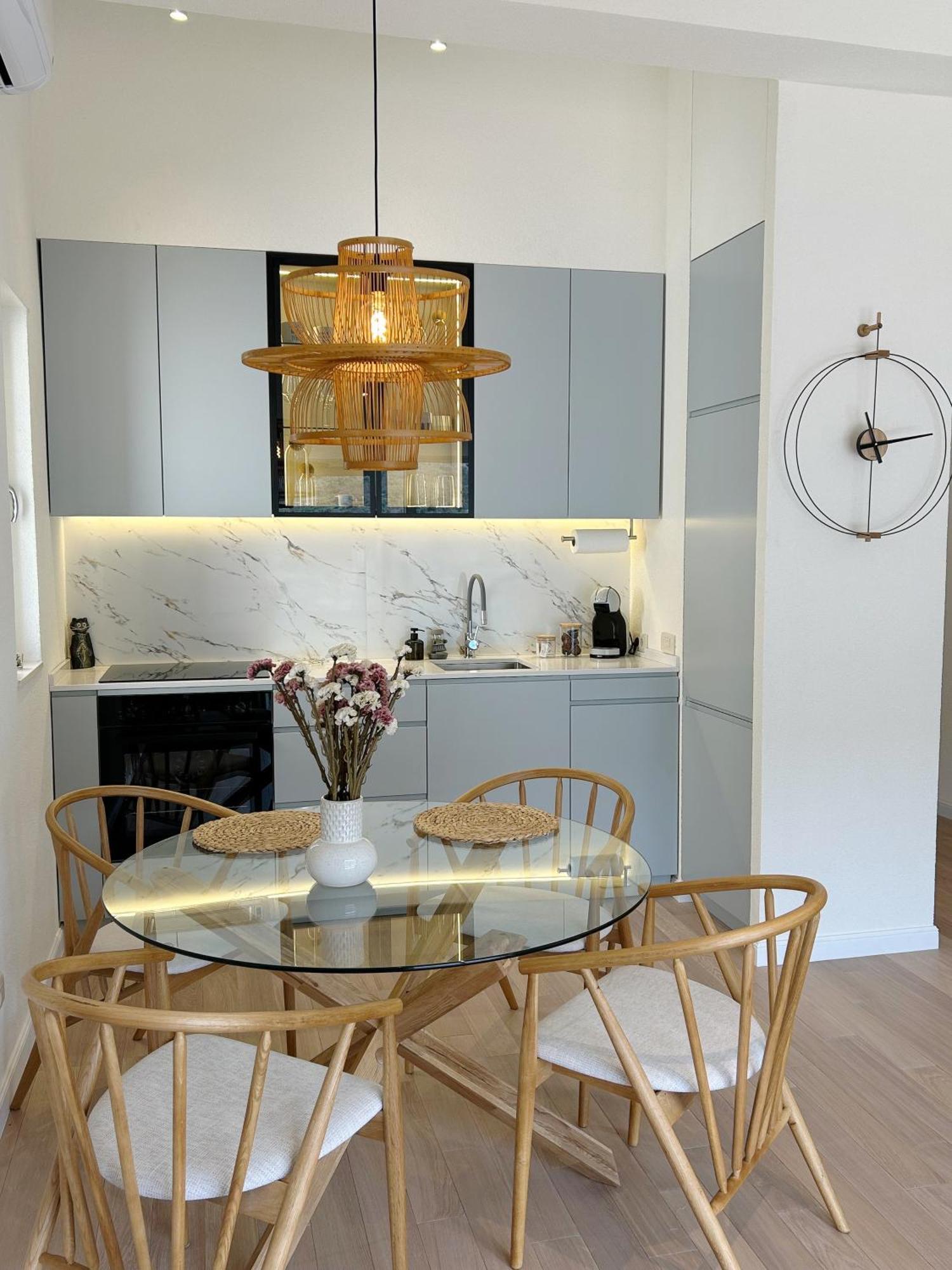 Point Of View Apartment *